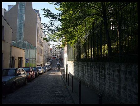 P2430051