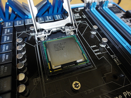 CPU