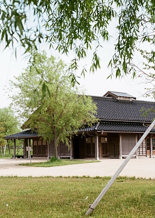Mizube-kouen_OLYMPUS_PEN_FT_Kodak_PORTRA160NC_05092011-01