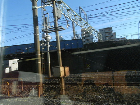 E231系湘南新宿ライングリーン車1Fの車窓4