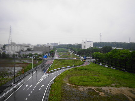 100523 雨の尾根幹線