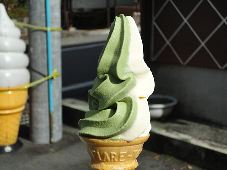 抹茶ソフト！