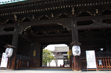 東寺　南大門