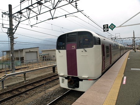 小淵沢駅3