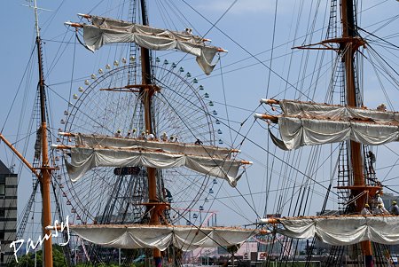 作業する人々・・総帆展帆の日・・