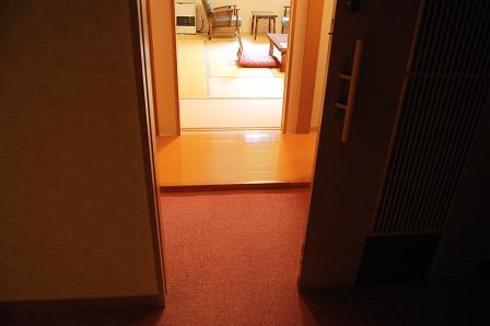 客室ドア