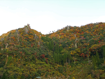 一目八景(11)見晴らし台へ。仙人ヶ岩と烏帽子岩