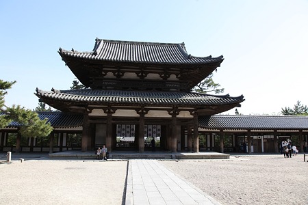 c-110505-151904 法隆寺 中門