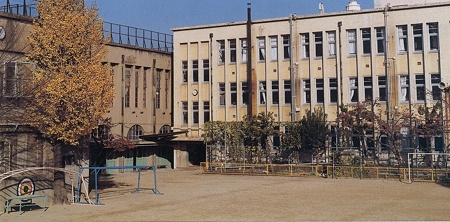 img030